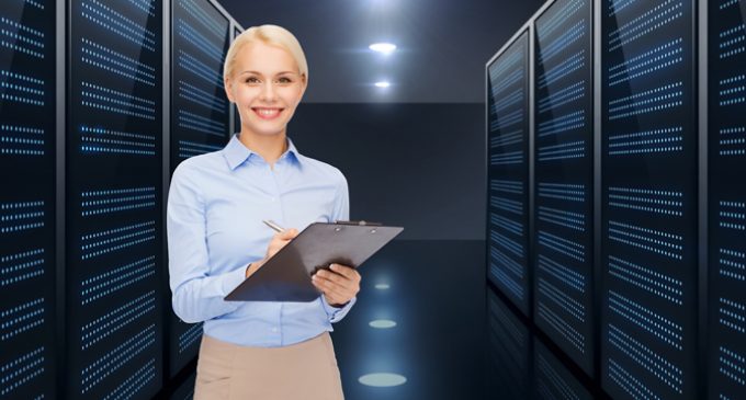 What are the advantages of Dedicated Server hosting?